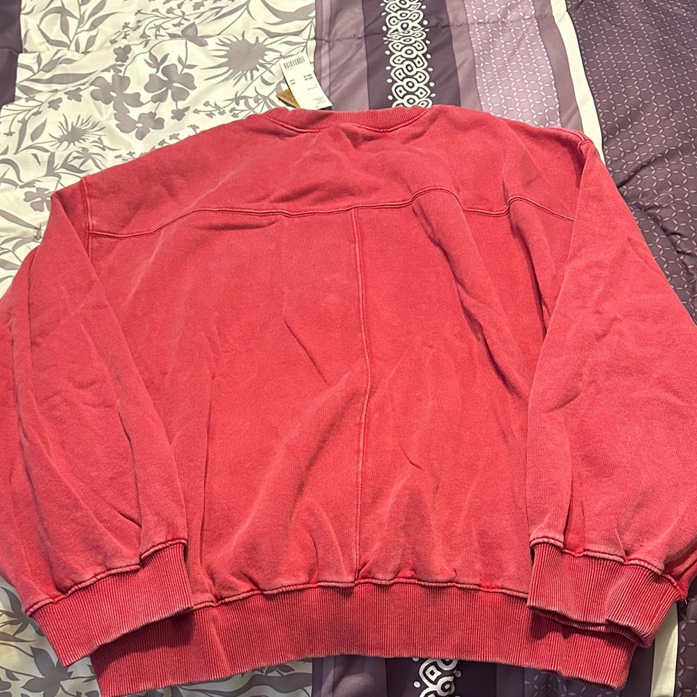 Urban Outfitters Red Graphic Crewneck Sweater - Picture 5 of 6